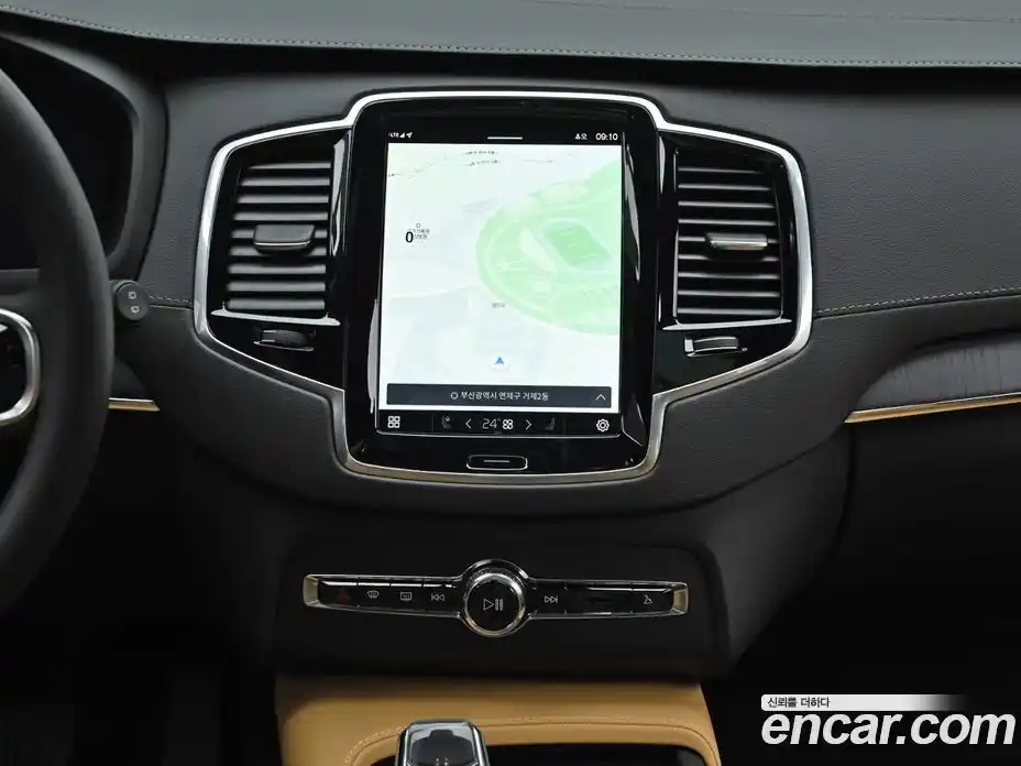 Volvo XC90 2024 2.0 Автомат в Москве № 212761, фото 14