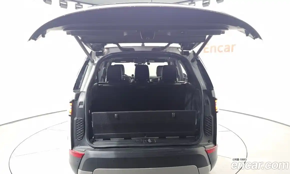 Land Rover Discovery 2017 3.0 Автомат в Москве № 213607, фото 4