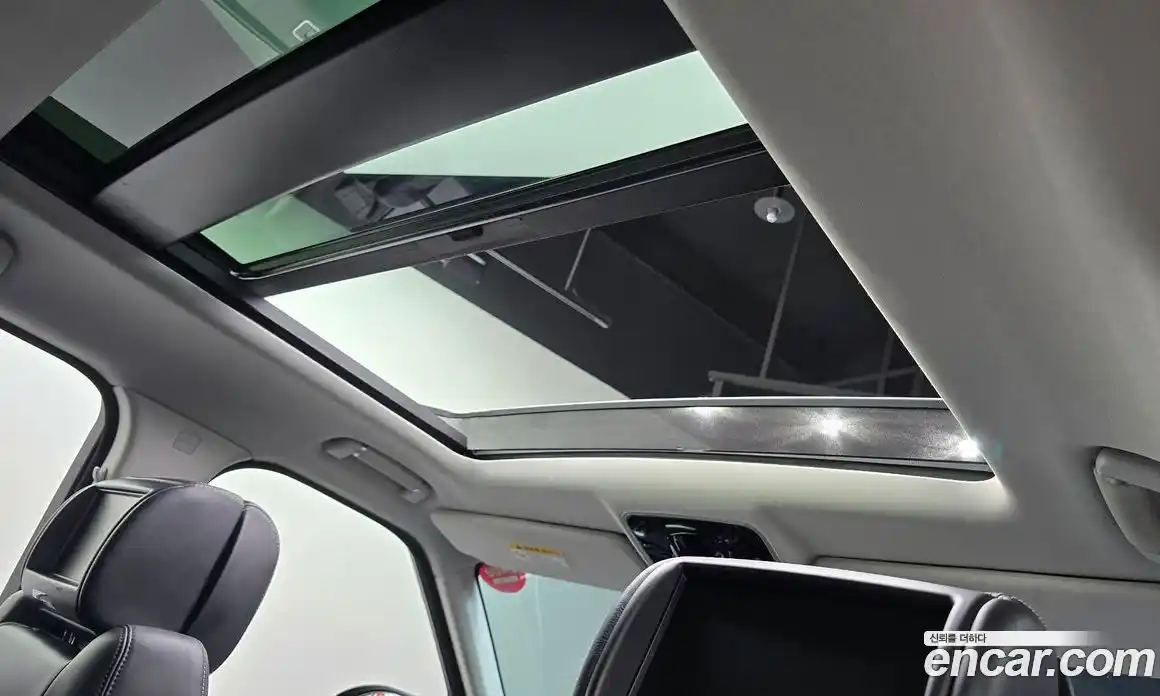 Land Rover Range-Rover 2014 4.4 Автомат в Москве № 213845, фото 20