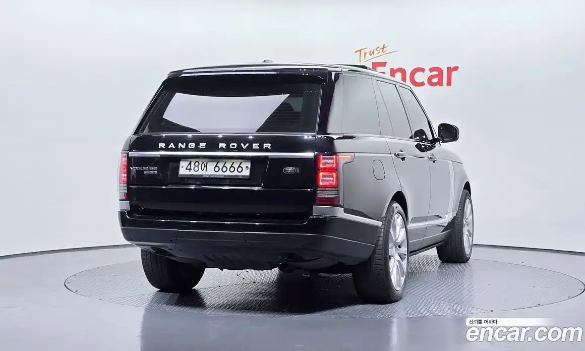 Land Rover Range-Rover 2014 4.4 Автомат в Москве № 213845, фото 4