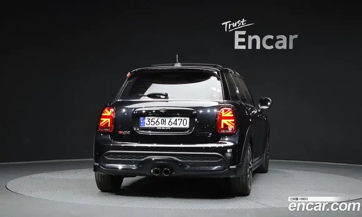 Mini Cooper 2024 2.0 Автомат в Москве № 214062, фото 3