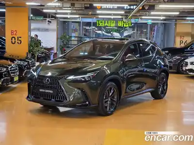 Lexus NX, 2025
