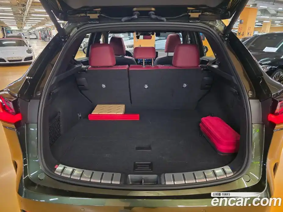 Lexus NX 2025 2.5 Вариатор в Москве № 214726, фото 16