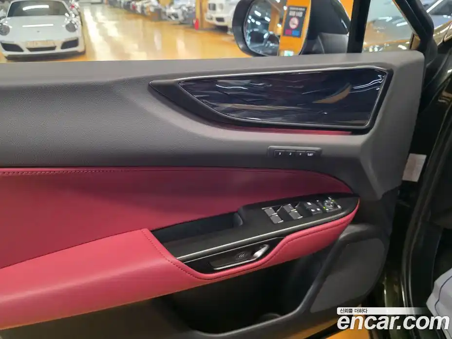 Lexus NX 2025 2.5 Вариатор в Москве № 214726, фото 18