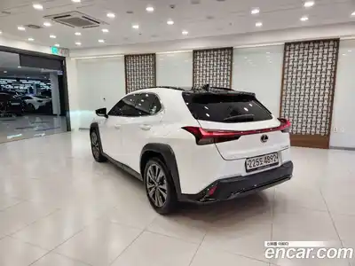 Lexus UX 2025 2.0 Вариатор в Москве № 214733, миниатюра 2