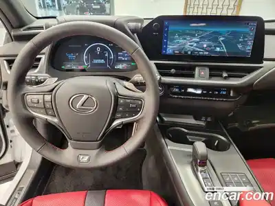 Lexus UX 2025 2.0 Вариатор в Москве № 214733, миниатюра 9
