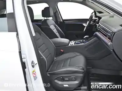 Volkswagen Touareg 2026 3.0 Автомат в Москве № 215393, миниатюра 10