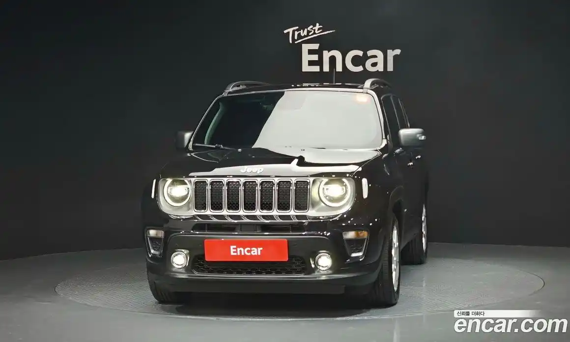 Jeep Renegade 2021 2.4 Автомат в Москве № 215423, фото 18