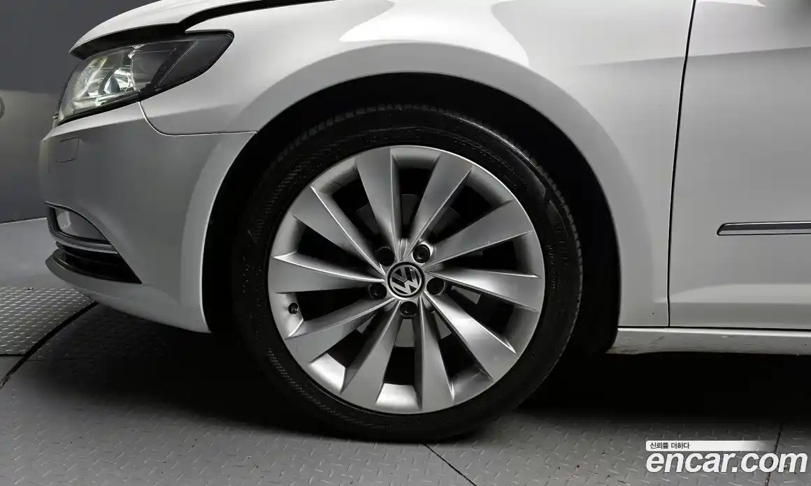 Volkswagen CC 2015 2.0 Автомат в Москве № 216191, фото 14