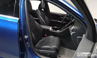 Mercedes-Benz C-Class, 2023