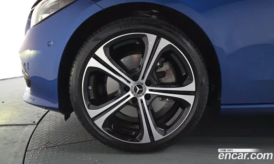 Mercedes-Benz C-Class 2023 2.0 Автомат в Москве № 217184, фото 19