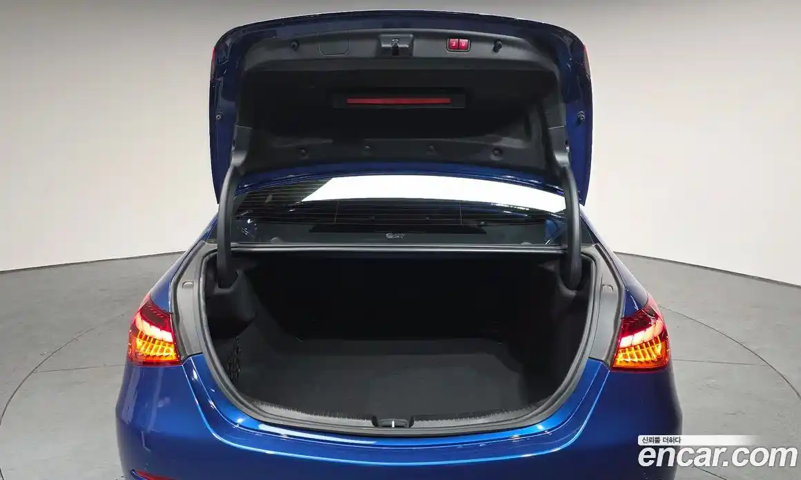 Mercedes-Benz C-Class 2023 2.0 Автомат в Москве № 217184, фото 9