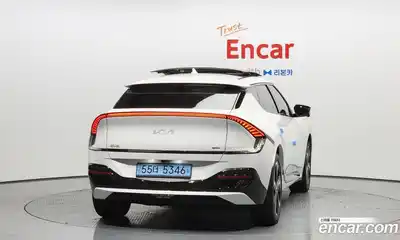 Kia EV6 2023 0.1 Автомат в Москве № 21783, миниатюра 4