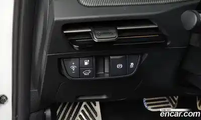 Kia EV6 2023 0.1 Автомат в Москве № 21783, миниатюра 6