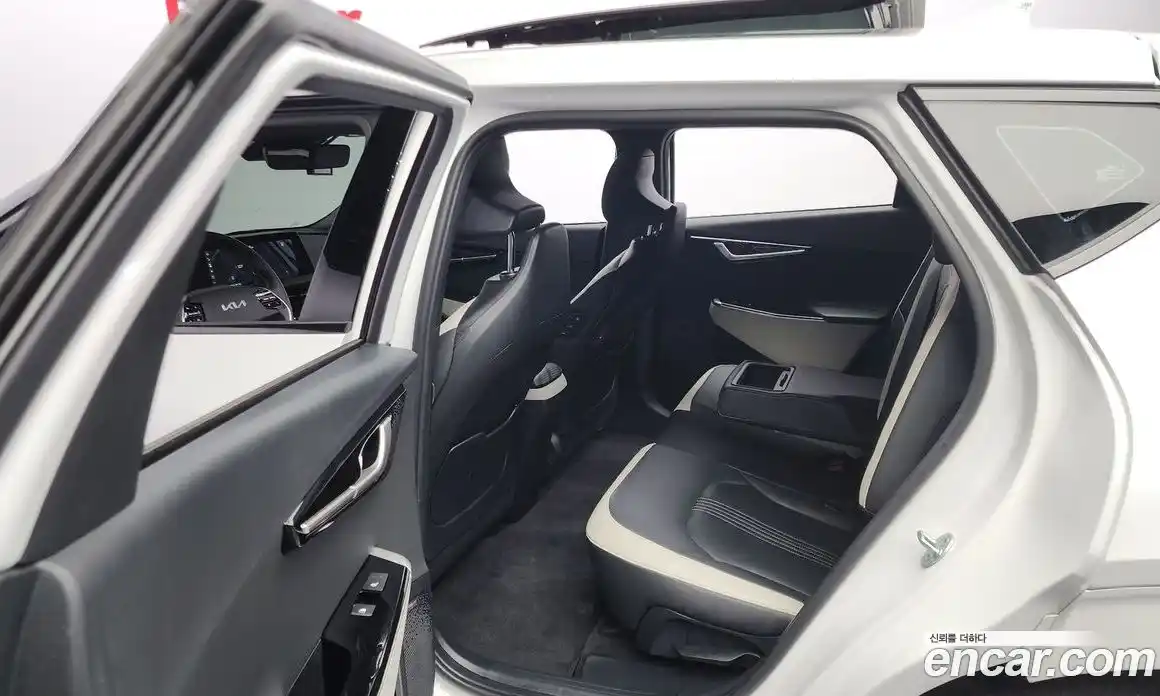 Kia EV6 2023 0.1 Автомат в Москве № 21783, фото 7