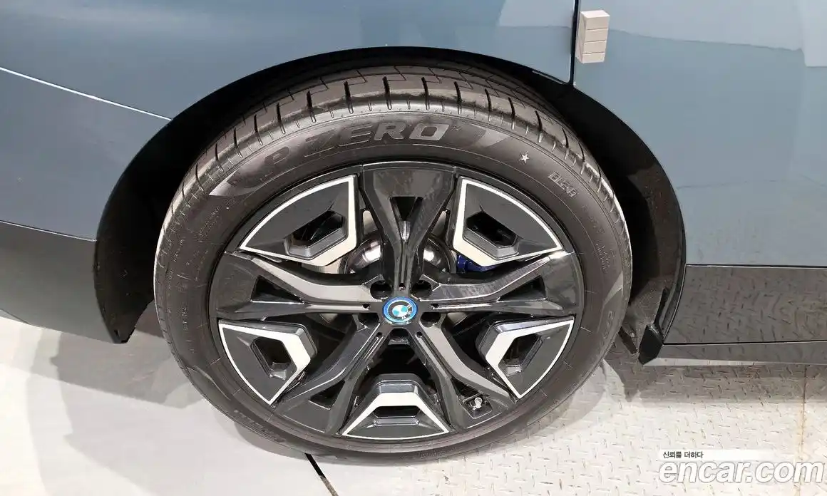 BMW iX 2022 0.3 Автомат в Москве № 228291, фото 18