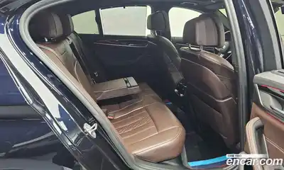 BMW 5-Series 2023 2.0 Автомат в Москве № 228865, миниатюра 2