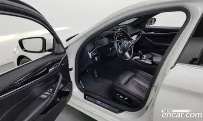 BMW 5-Series 2021 2.0 Автомат в Москве № 228919, миниатюра 3