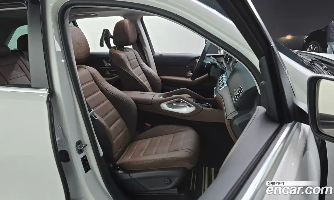 Mercedes-Benz GLE-Class 2025 3.0 Автомат в Москве № 229355, фото 3