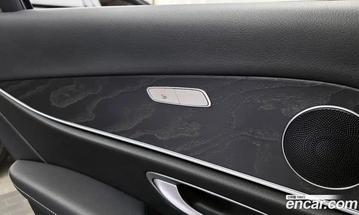 Mercedes-Benz E-Class 2019 1.9 Автомат в Москве № 229654, фото 19