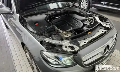 Mercedes-Benz E-Class 2019 1.9 Автомат в Москве № 229654, миниатюра 8