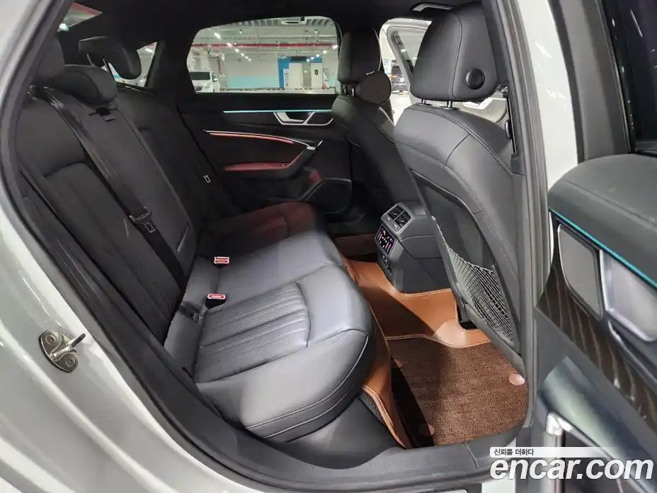 Audi A6 2022 2.0 Автомат в Москве № 229849, фото 10