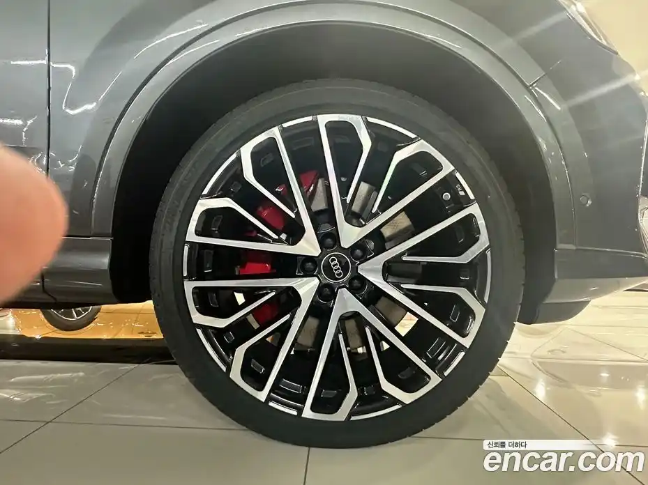 Audi SQ7 2026 4.0 Автомат в Москве № 230214, фото 5