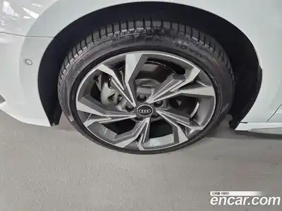 Audi A3 2022 2.0 Автомат в Москве № 230298, миниатюра 6