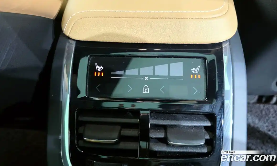 Volvo XC60 2022 2.0 Автомат в Москве № 230435, фото 19