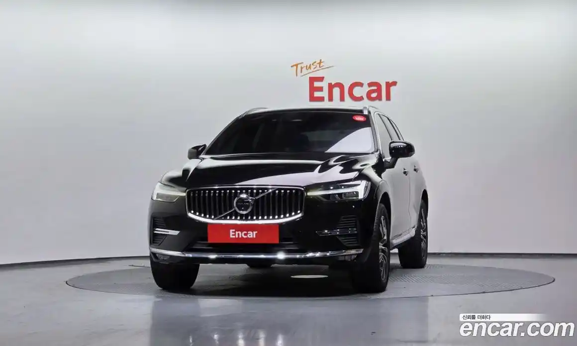 Volvo XC60 2022 2.0 Автомат в Москве № 230435, фото 3