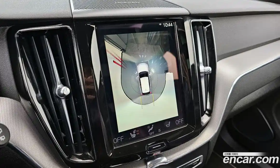 Volvo XC60 2021 2.0 Автомат в Москве № 230459, фото 19