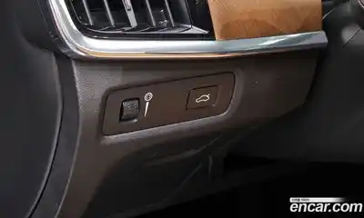 Volvo S90 2019 2.0 Автомат в Москве № 230538, миниатюра 11