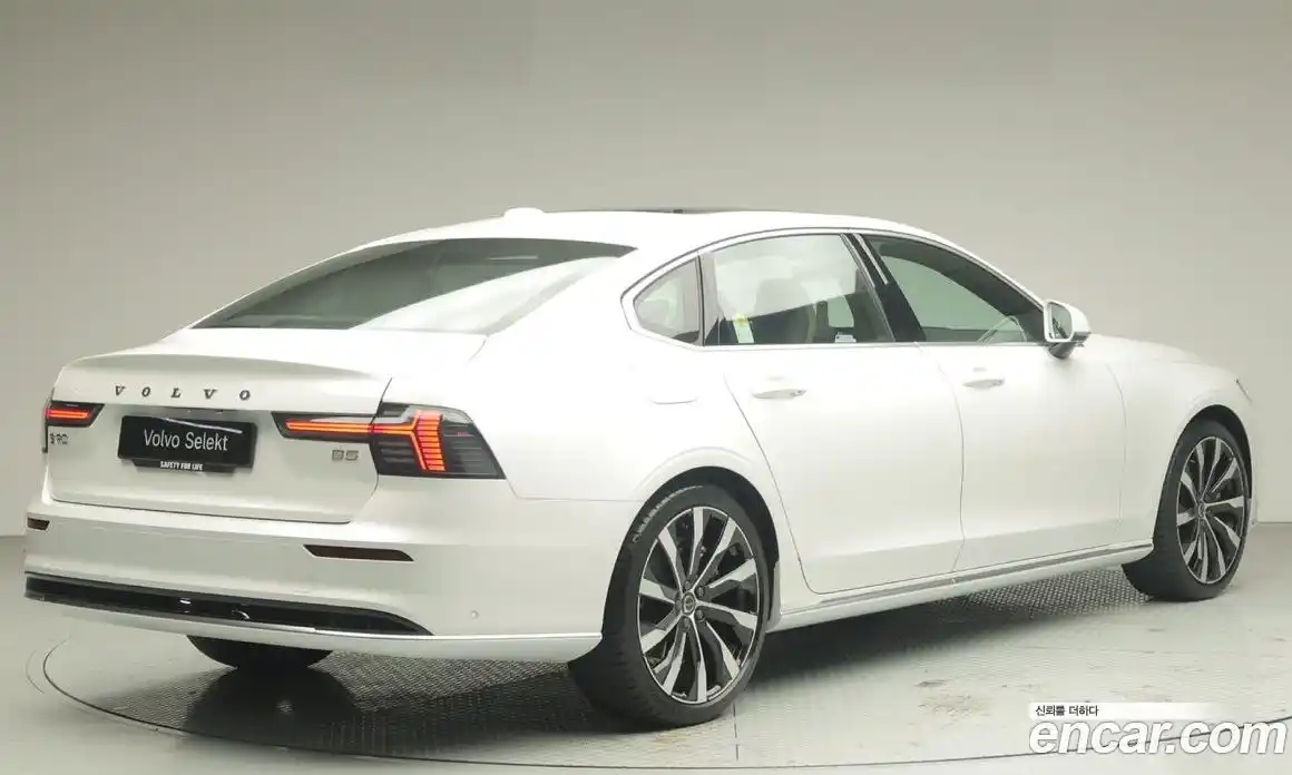 Volvo S90 2026 2.0 Автомат в Москве № 230714, фото 4