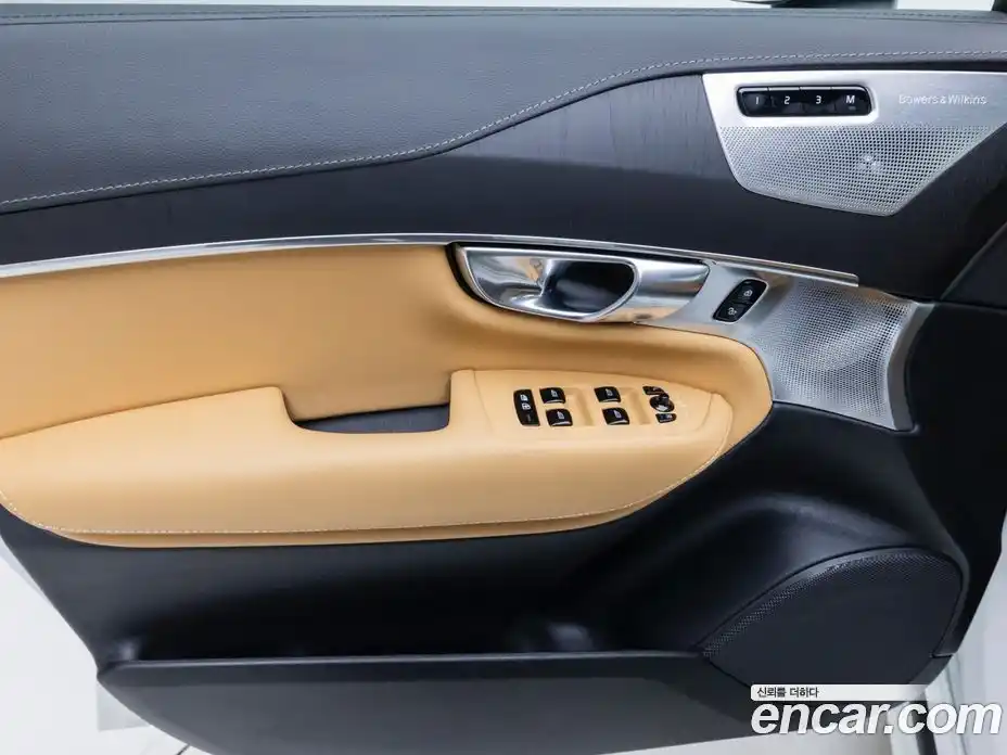 Volvo XC90 2025 2.0 Автомат в Москве № 230788, фото 15