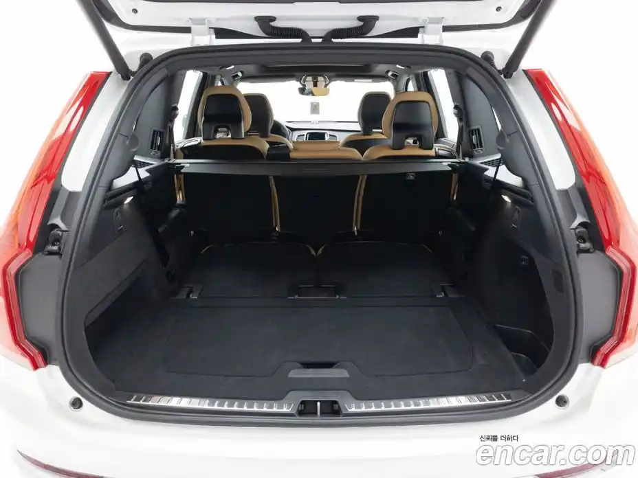 Volvo XC90 2025 2.0 Автомат в Москве № 230788, фото 17