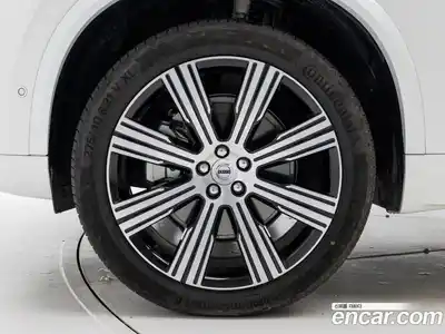 Volvo XC90 2025 2.0 Автомат в Москве № 230788, миниатюра 5