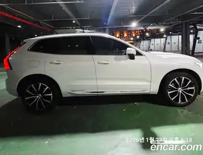 Volvo XC60 2023 2.0 Автомат в Москве № 230878, миниатюра 4