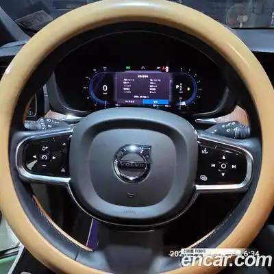 Volvo XC60 2023 2.0 Автомат в Москве № 230878, миниатюра 9