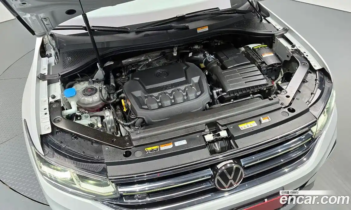 Volkswagen Tiguan 2023 2.0 Автомат в Москве № 232133, фото 14