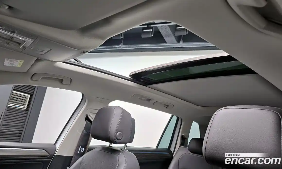 Volkswagen Tiguan 2023 2.0 Автомат в Москве № 232133, фото 17