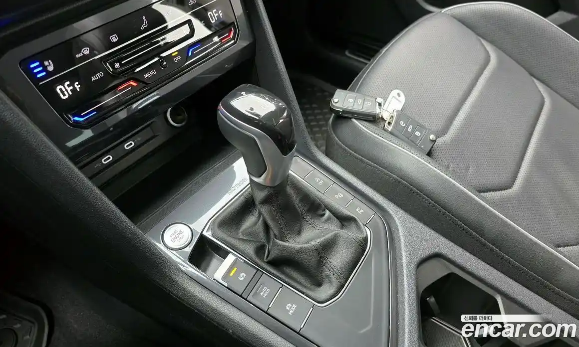 Volkswagen Tiguan 2023 2.0 Автомат в Москве № 232133, фото 5