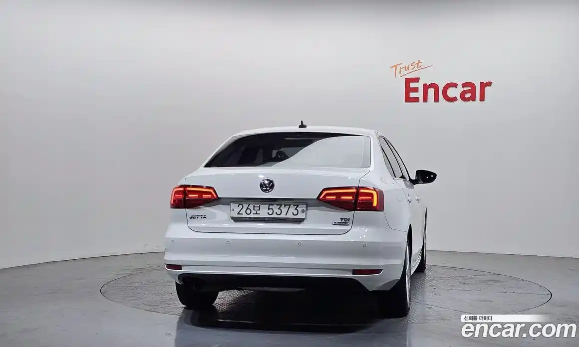 Volkswagen Jetta 2015 2.0 Автомат в Москве № 232187, фото 17