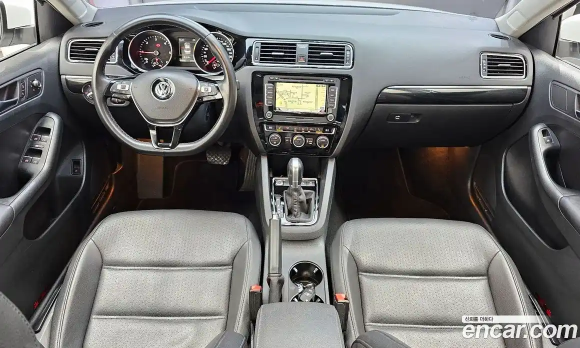 Volkswagen Jetta 2015 2.0 Автомат в Москве № 232187, фото 19