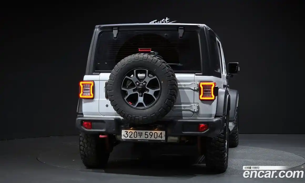 Jeep Wrangler 2018 2.0 Автомат в Москве № 232738, фото 4