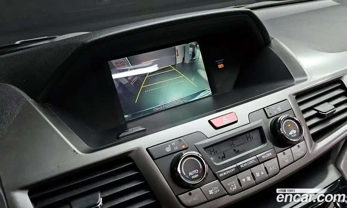 Honda Odyssey 2016 3.5 Автомат в Москве № 232883, фото 16