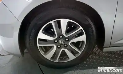 Honda Odyssey 2016 3.5 Автомат в Москве № 232883, миниатюра 5