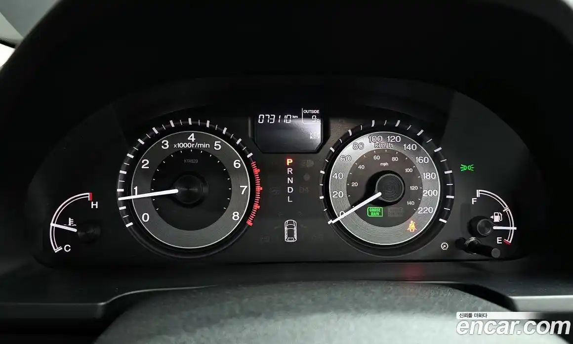 Honda Odyssey 2016 3.5 Автомат в Москве № 232883, фото 8