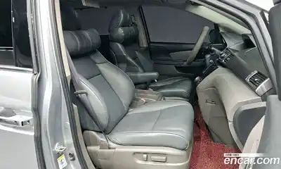 Honda Odyssey 2016 3.5 Автомат в Москве № 232883, миниатюра 10