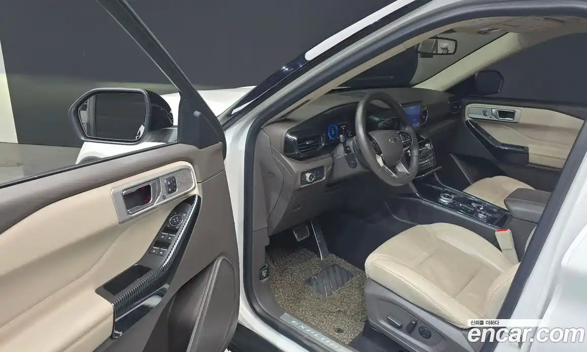 Ford Explorer 2021 3.0 Автомат в Москве № 233207, фото 16