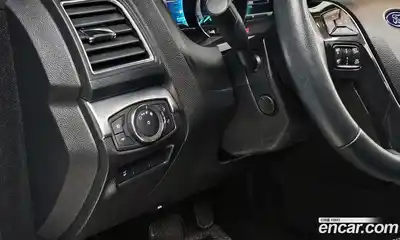 Ford Explorer 2019 2.3 Автомат в Москве № 233270, миниатюра 4